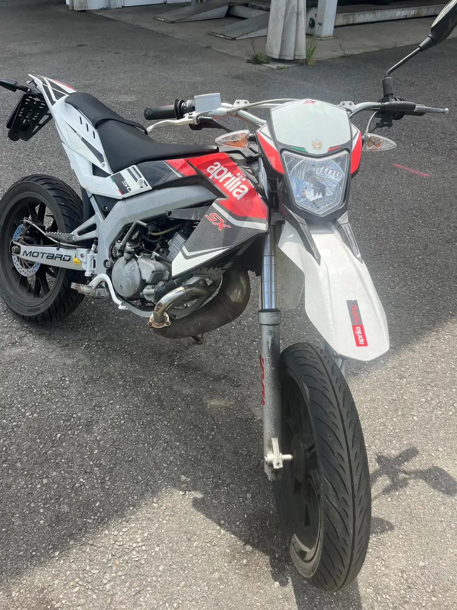 Aprilia SX