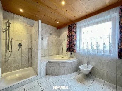 6-Zimmer-Haus mieten in Imst – 200 m², € 1.716 – Bild 6 von 13