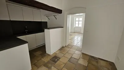 Zentrumsnah und unbefristet, Charmante Kleinwohnung, 50m2 in historischem Althaus! Sofortbezug! – Bild 3