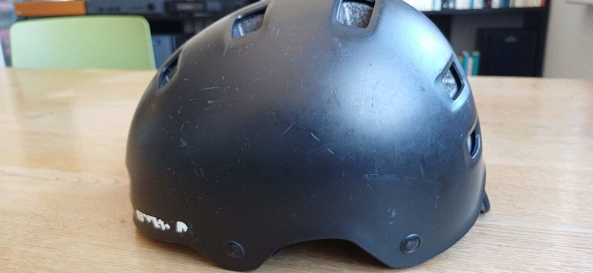 Decathlon Kinder-Fahrradhelm Gr. 55-59,  3,- (1070 Wien) - willhaben