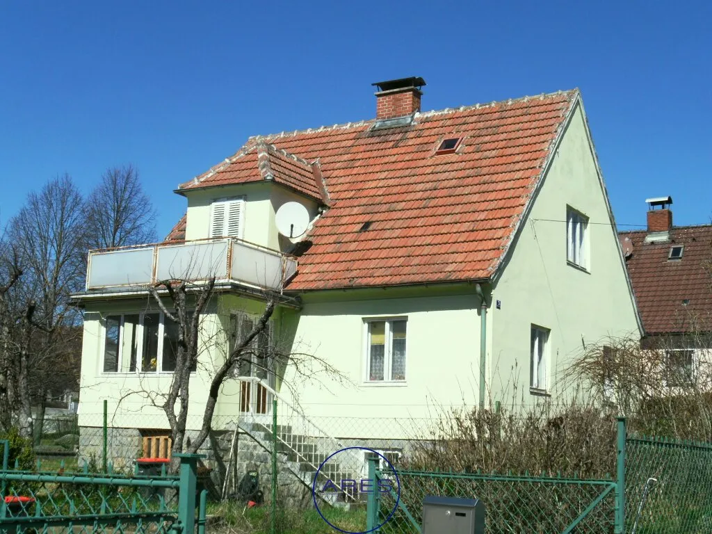 Haus, renovierungsbedürftig, in sehr guter Lage - Ansicht 3
