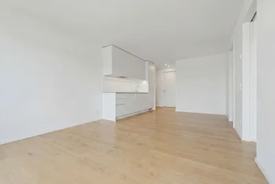++NEUBAU 2023++ Helle 2-Zimmer-Wohnung mit Loggia, Fußbodenkühlung & Gemeinschaftsdachterrasse – Bild 2