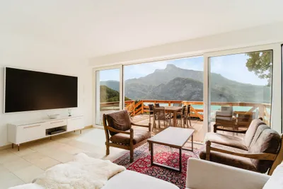 8-Zimmer-Haus kaufen in Vöcklabruck – 242,13 m², € 1.680.000 – Bild 5 von 12