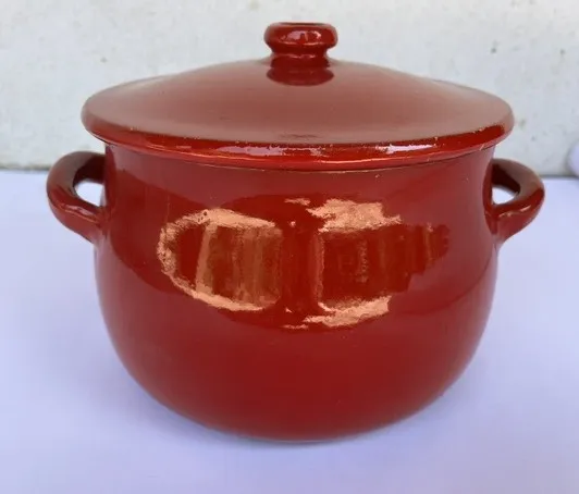 roter Kochtopf aus Keramik, € 12,- (1080 Wien)