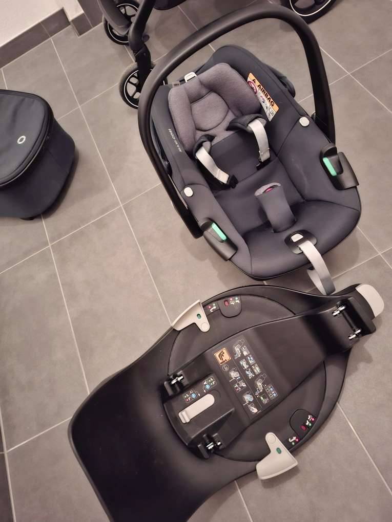 Maxi Cosi Kinderwagen Komplett Set + Maxi Cosi Adapter + Maxi Cosi Isofix  Basis Station,  485,- (3704 Heldenberg) - willhaben