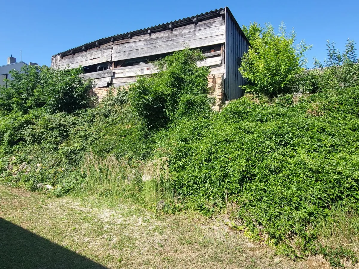 660m² BAUGRUND MIT ALTBESTAND IM SCHLOSSVIERTEL VON MARIA ENZERSDORF - Widok 2