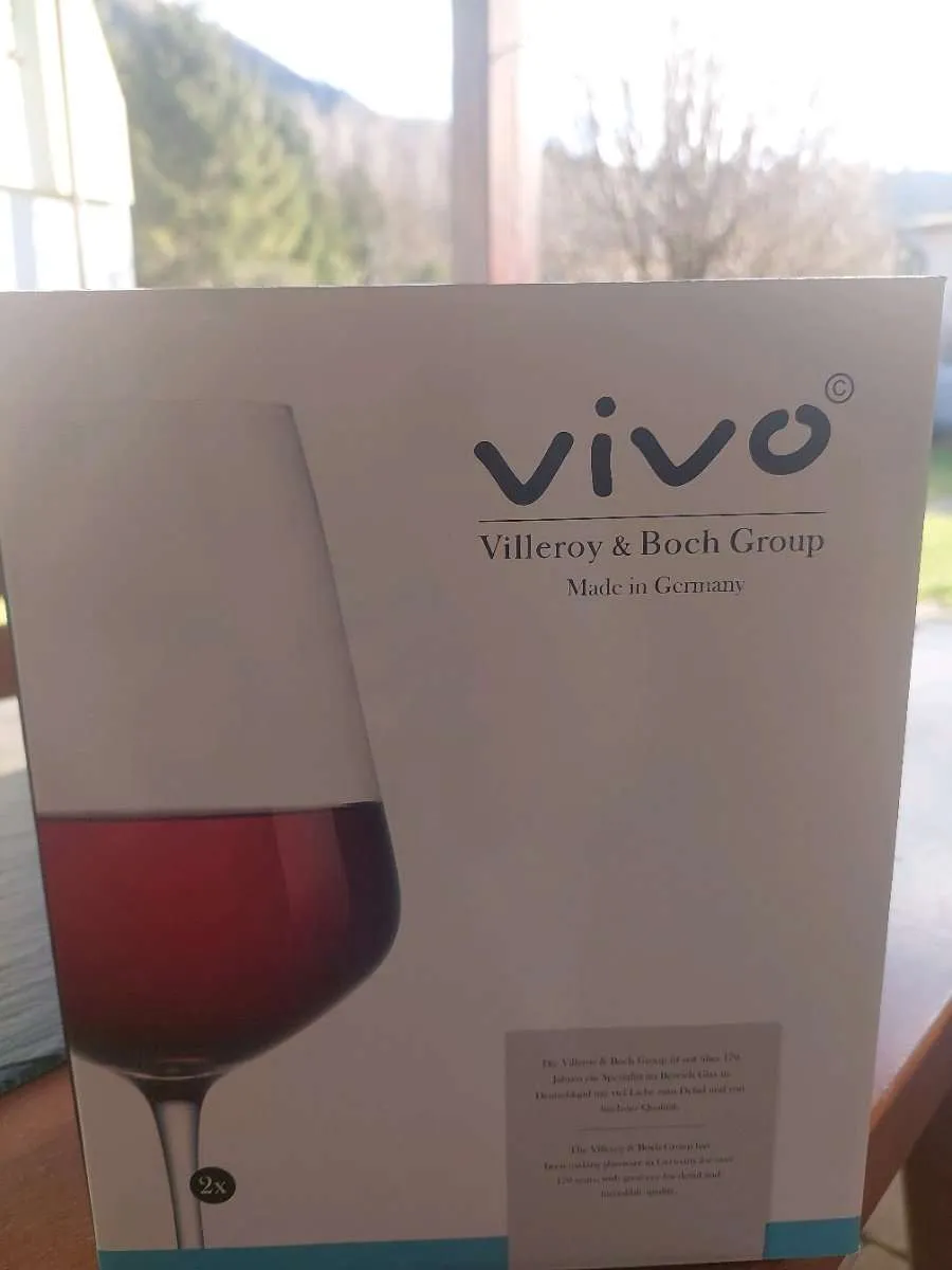 Rotweingläser Vivo Kollektion v Villeroy & Boch, € 60,- (3180 Lilienfeld)