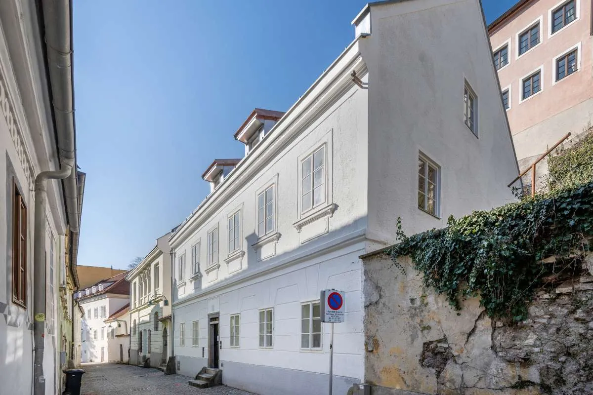Stilvolle Maisonette mit 2 Terrassen im Wehrgraben - Erstbezug nach Generalsanierung - provisionsfrei - Ansicht 2