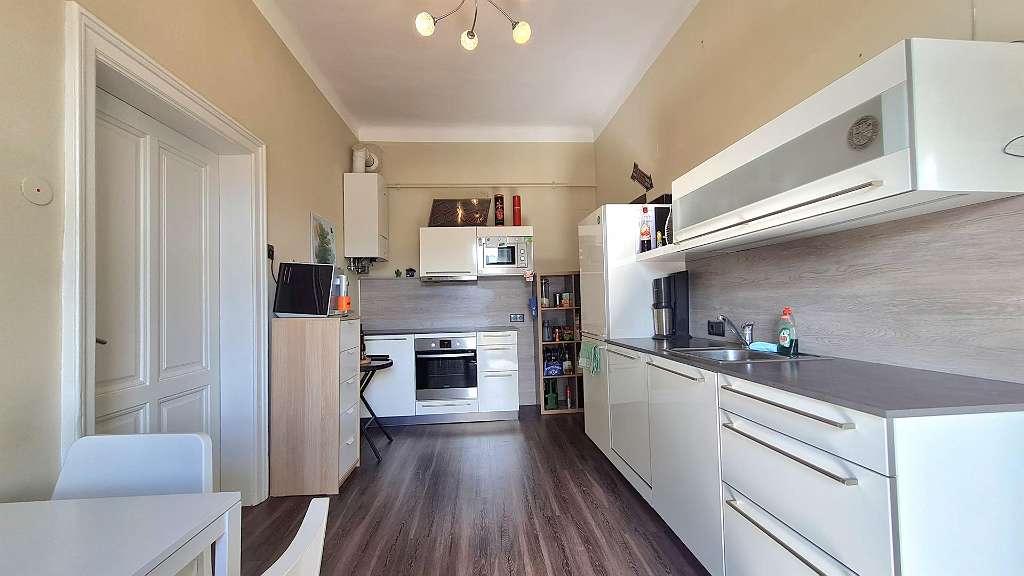 Zentrumsnahe 3 Zimmer-Altbauwohnung cheapest