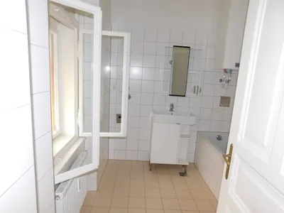 6-Zimmer-Wohnung mieten in Graz – 165 m², € 1.300 – Bild 12 von 16