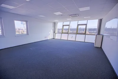 Gewerbeimmobilie mieten in Gmunden – 235 m², € 16 – Bild 2 von 3