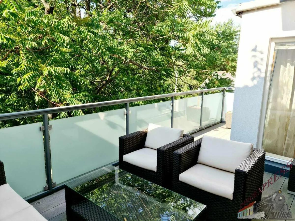 NEU! Dachgeschoß-TRAUM mit toller Aussicht! 51 m² Terrasse und 1 Garagenplatz inklusive! - Ansicht 2