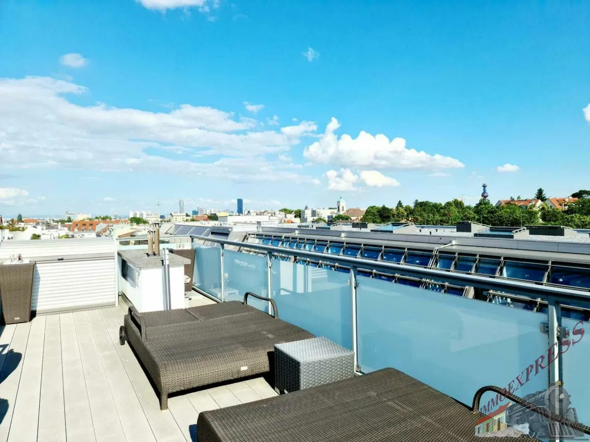 NEU! Dachgeschoß-TRAUM mit toller Aussicht! 51 m² Terrasse und 1 Garagenplatz inklusive! - Ansicht 3