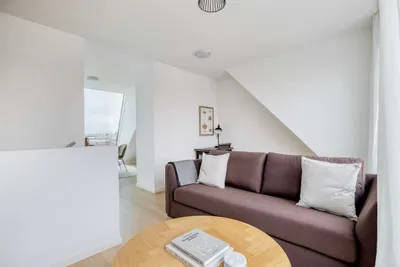 Tolle Maisonette DG Wohnung mit 3 Zi, Aufzug vorhanden, Nähe Hauptbahnhof – Bild 2