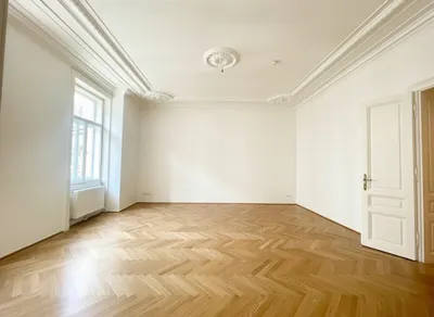 UNBEFRISTET: Klimatisierte, traumhafte Altbauwohnung in prominenter Lage / UNLIMITED: Air-conditioned, gorgeous apartment in a historic building in a prime location – Bild 3