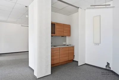3-Zimmer-Gewerbeimmobilie mieten in Linz Land – 82 m², € 936 – Bild 4 von 9