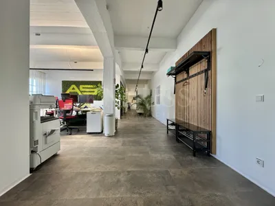 Gewerbeimmobilie mieten in Baden – 100 m² – Bild 2 von 6