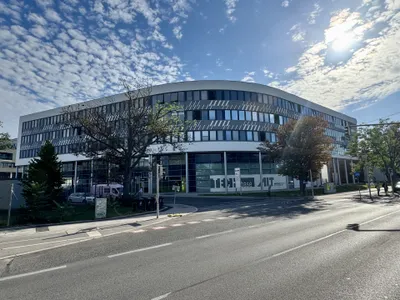 Gewerbeimmobilie mieten in Wien – 475 m², € 15