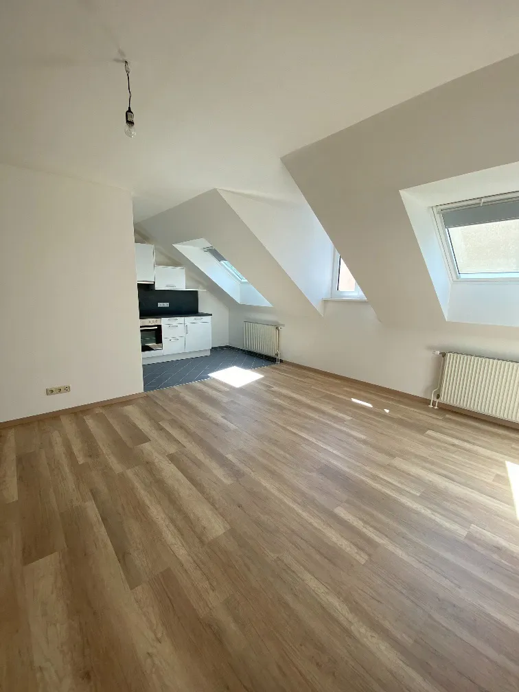 3-Zimmer-Wohnung in der Nähe vom Hauptplatz zu vermieten - Ansicht 2
