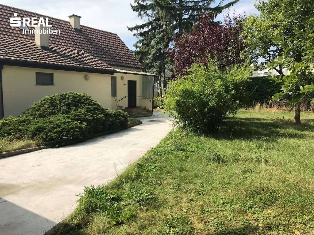 seltenes Baugrundstück in sehr attraktiver Lage mit Altbestand - Ansicht 2