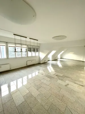 7-Zimmer-Gewerbeimmobilie mieten in Wien – 212,12 m², € 3.454 – Bild 1 von 23
