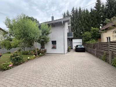 5-Zimmer-Haus kaufen in Vöcklabruck – 110 m², € 350.000 – Bild 1 von 25
