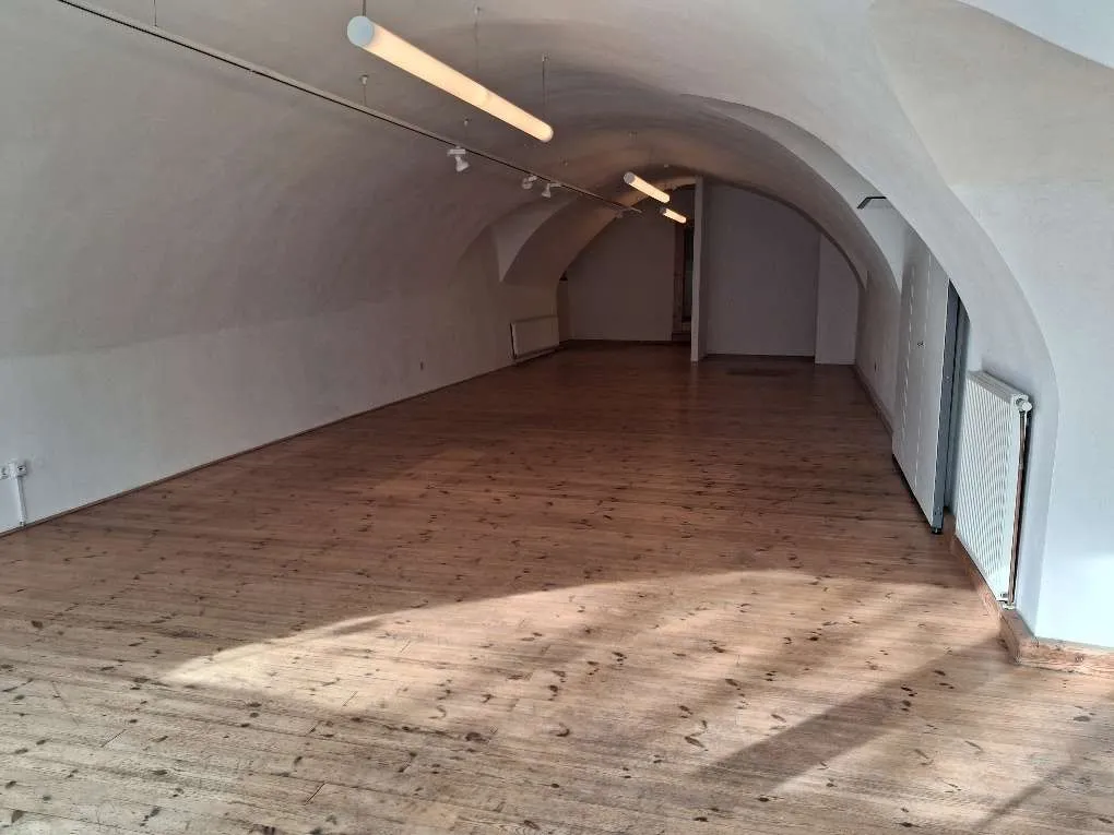 charaktervolles Ambiente trifft auf zentrale Lage - Ansicht 2