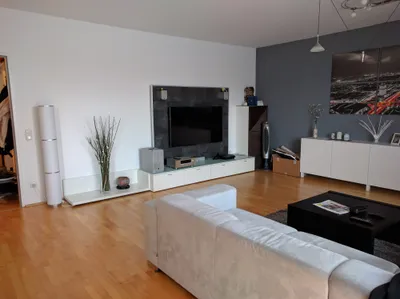 2-Zimmer-Wohnung kaufen in Linz – 70 m², € 285.000 – Bild 2 von 8