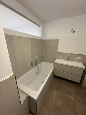 4-Zimmer-Wohnung mieten in Baden – 110 m², € 1.666 – Bild 15 von 22