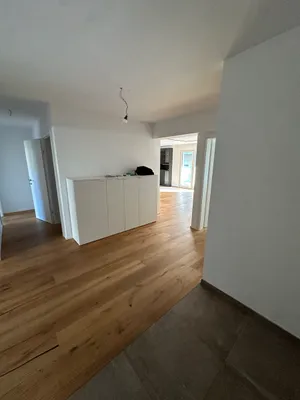 4-Zimmer-Wohnung mieten in Baden – 110 m², € 1.666 – Bild 8 von 22