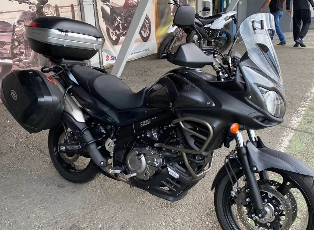 Suzuki V-Strom DL650A Tourer