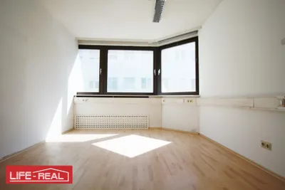 Gewerbeimmobilie mieten in Linz – 327 m², € 3.214 – Bild 9 von 18