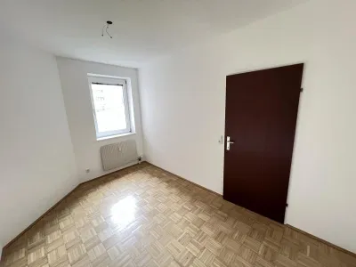 2-Zimmer-Wohnung mieten in Steyr – 43 m², € 490 – Bild 3 von 8