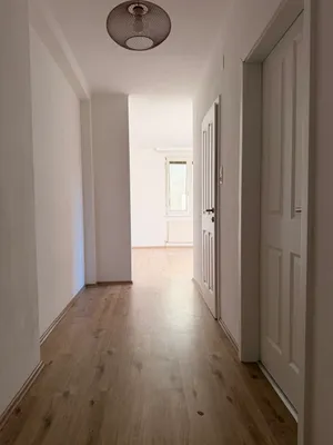 2-Zimmer-Wohnung mieten in Baden – 59 m², € 900 – Bild 3 von 9