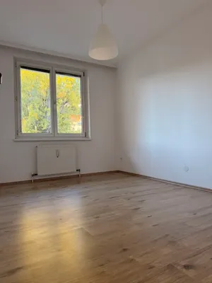 2-Zimmer-Wohnung mieten in Baden – 59 m², € 900 – Bild 6 von 9