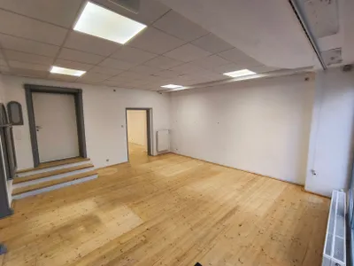 4-Zimmer-Gewerbeimmobilie mieten in Ried im Innkreis – 86 m², € 750 – Bild 5 von 11