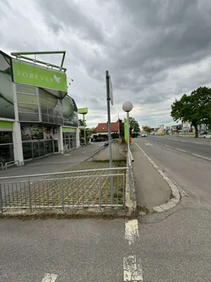 Gewerbeimmobilie mieten in Wien – 1 300 m², € 11.760 – Bild 7 von 21