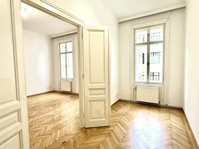 Leben in der Mariahilfer Straße mit Klopfbalkon - Hofruhelage – Bild 3