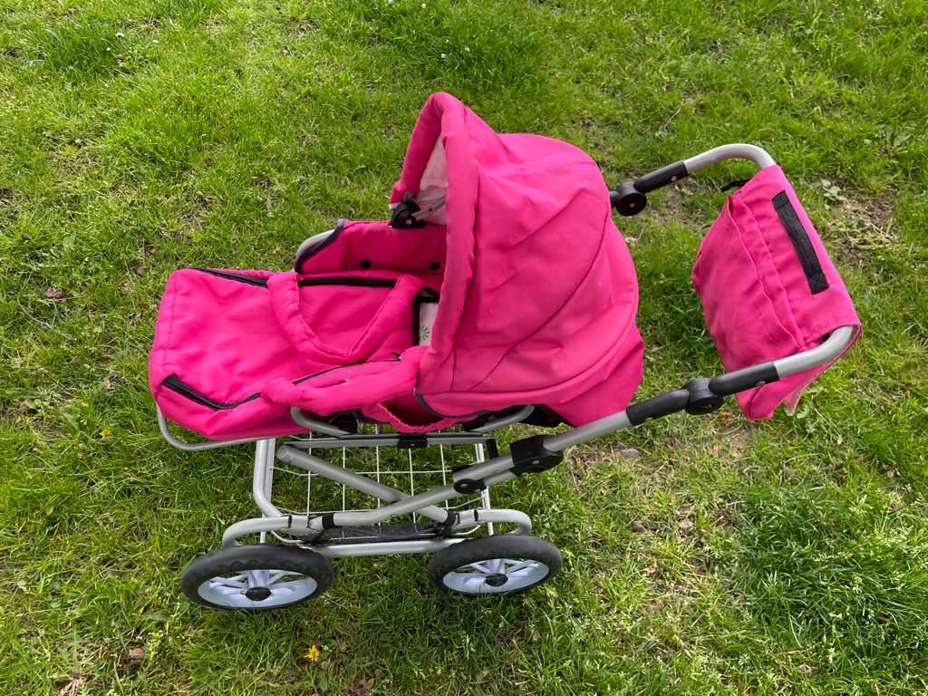 Brio Puppenwagen Combi fuchsia rosa mit Tasche,  25,- (3100  Oberzwischenbrunn) - willhaben