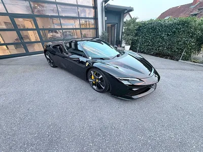 Ferrari * NEUWAGEN-GARANTIE !