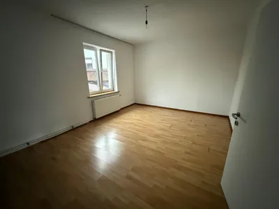2-Zimmer-Wohnung mieten in Vöcklabruck – 80 m², € 600 – Bild 3 von 11