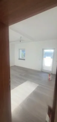 7-Zimmer-Haus mieten in Hollabrunn – 270 m², € 1.550 – Bild 7 von 8