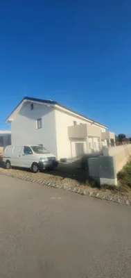 7-Zimmer-Haus mieten in Hollabrunn – 270 m², € 1.550 – Bild 1 von 8