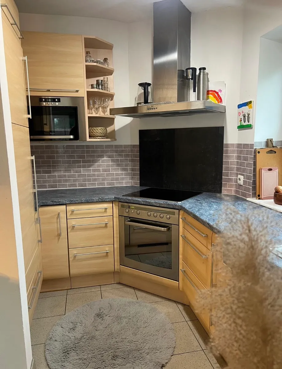Ruhige, sonnige 2 Zimmer Wohnung zu vermieten - Ansicht 2