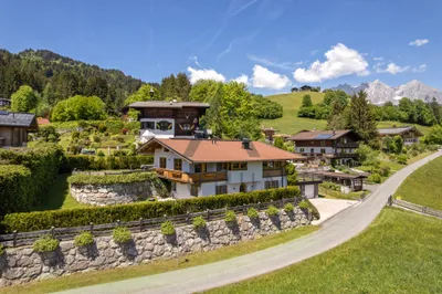 5-Zimmer-Haus kaufen in Kitzbühel – 290 m², € 2.950.000 – Bild 1 von 29