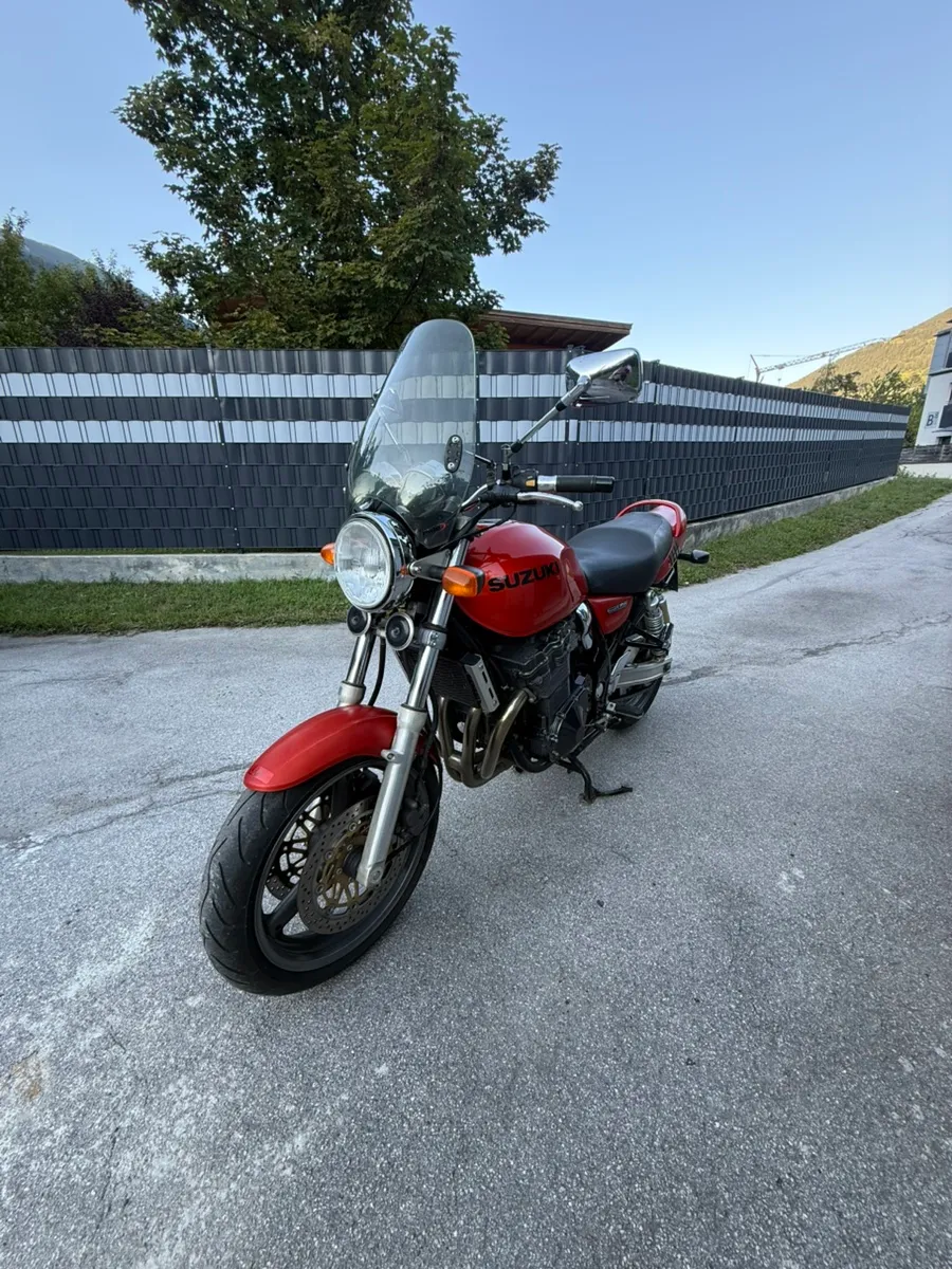 Suzuki GSX