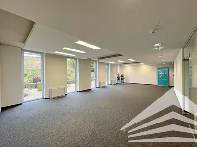 Gewerbeimmobilie mieten in Urfahr-Umgebung – 169 m², € 2.511 – Bild 2 von 9