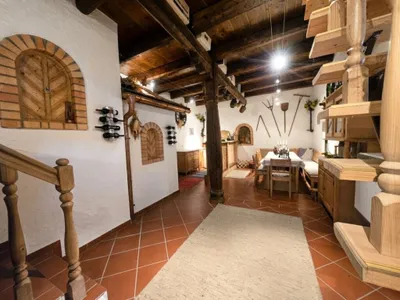 3-Zimmer-Wohnung kaufen in Hollabrunn – 80 m², € 69.000