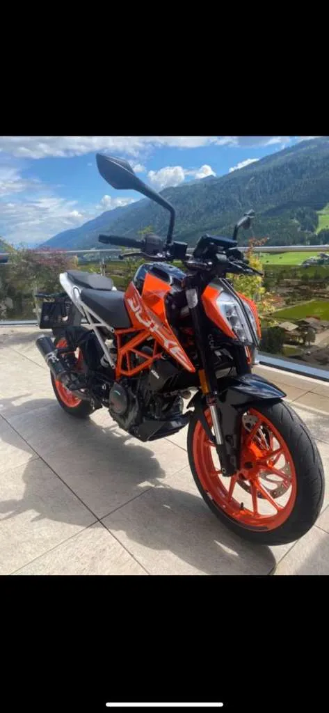 KTM 390