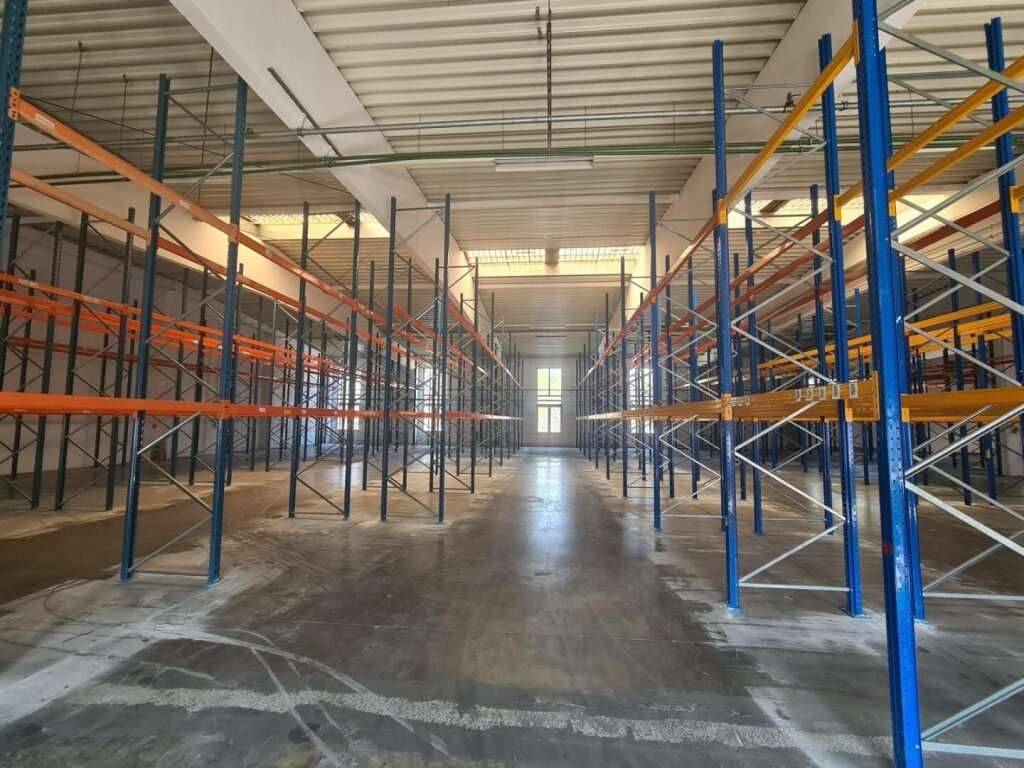 Große Lagerhalle in Wiener Neustadt - Ansicht 2
